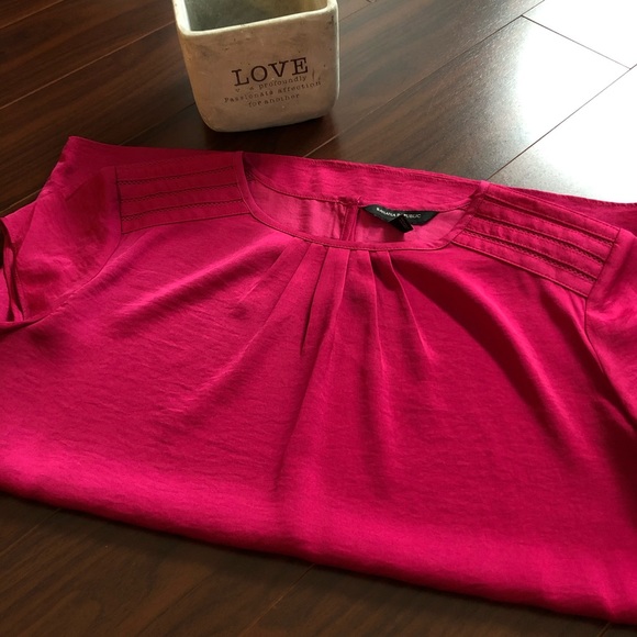 Short sleeve blouse from Banana Republic - Picture 2 of 11